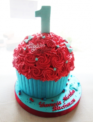 Giant Cupcake kedai rachmah  large